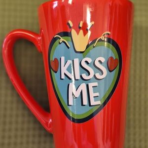 Red 'Kiss Me' Mug Collectible Good Shape Super Cute